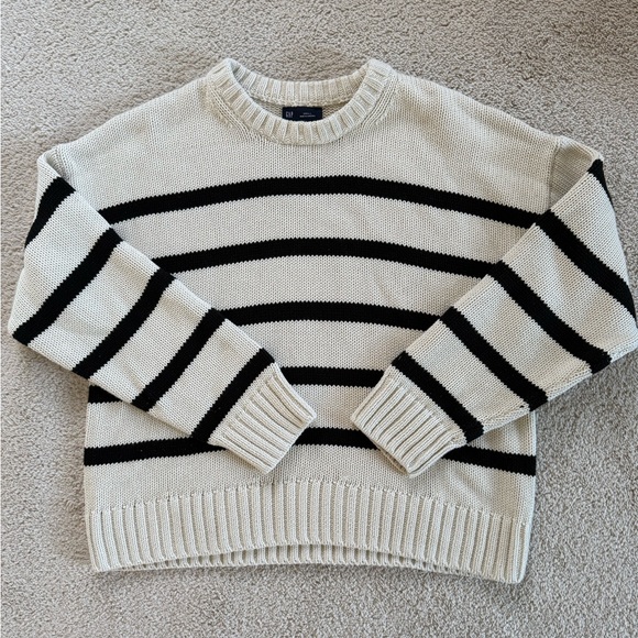 GAP Sweaters - Gap 100% Cotton Relaxed Sweater